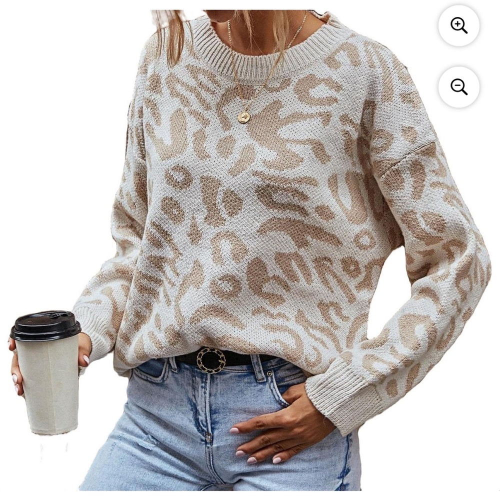 Womens Tan Cheetah Print Sweater size Medium
